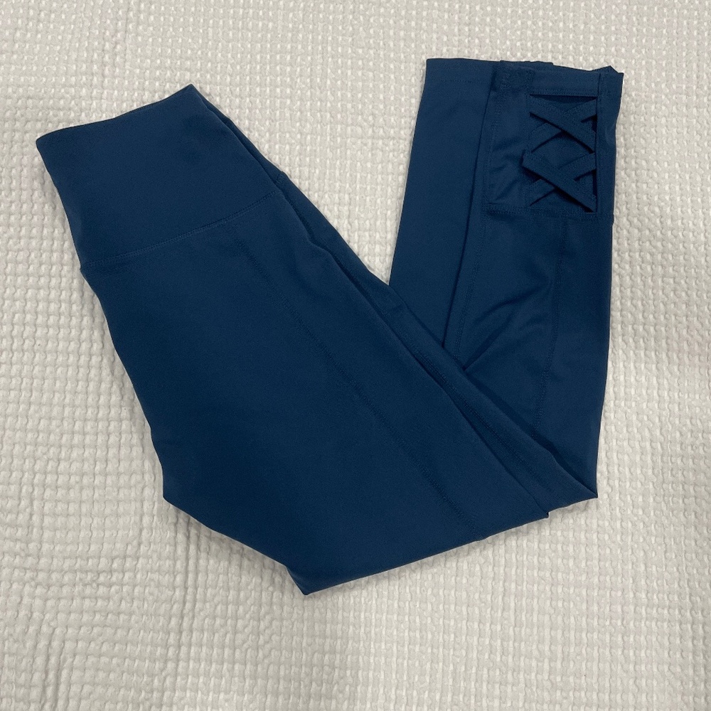 Blue leggings